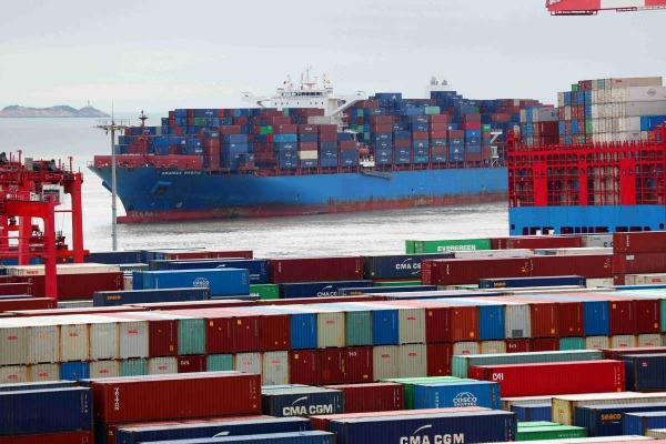 Empresas privadas de Xangai impulsionam forte crescimento do comércio exterior