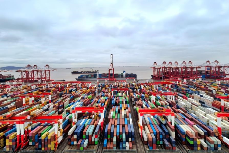 O valor total do comércio exterior de Xangai aumentou 3,4% para US$ 360 bilhões nos primeiros sete meses