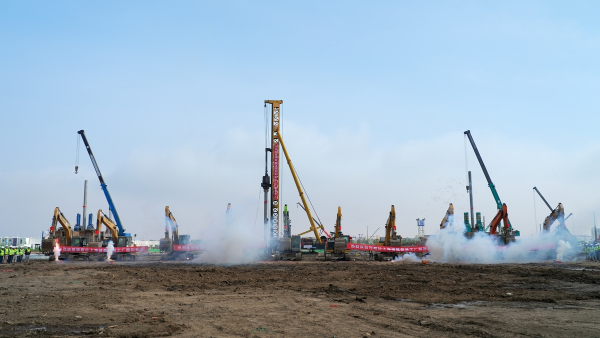 Fábrica de armazenamento de energia da Tesla inicia construção