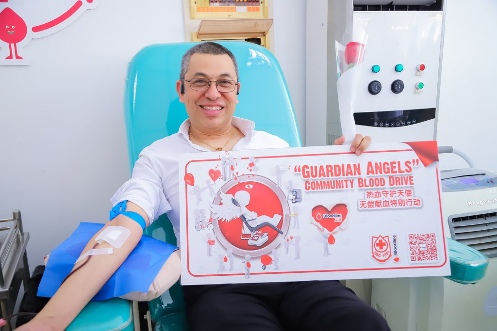 Residentes estrangeiros doam sangue em Xangai