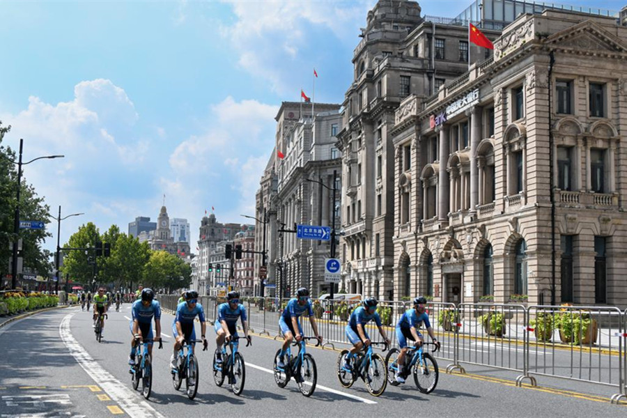 Corrida de ciclismo Volta de Xangai termina com uma competição emocionante