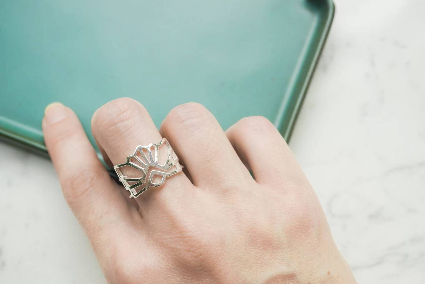 Sonho empreendedor em Xangai da <i>designer</i> de joias brasileira