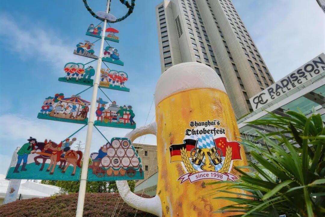 Oktoberfest de Xangai regressa com cerveja, gastronomia e música