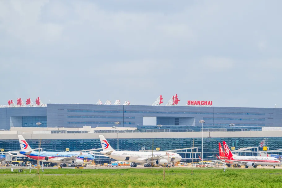Aeroporto de Hongqiao reduz o horário limite para o <i>check-in</i> de voos domésticos​