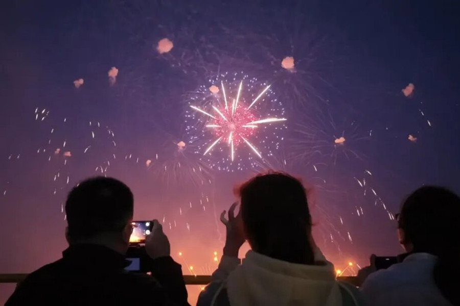 Espectáculo Piromusical Internacional de Jinshan iluminará o céu noturno em maio