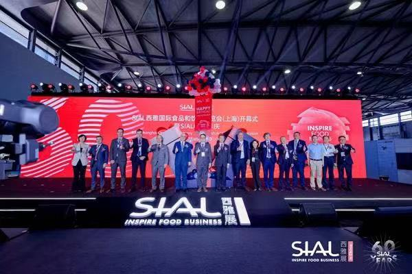 A exposição SIAL reúne alimentos globais em Xangai