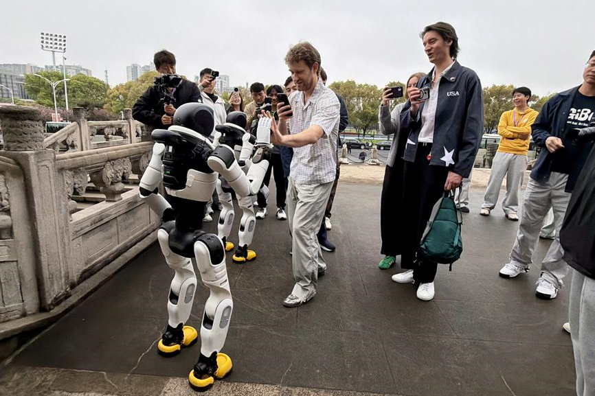 Pioneiros da diplomacia do pingue-pongue se reencontram após 55 anos