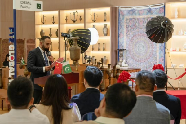Paquistão lança pavilhão de mercadorias Douyin em Xangai
